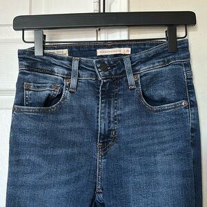 Levi’s 725 High Rise Bootcut Women’s Jeans